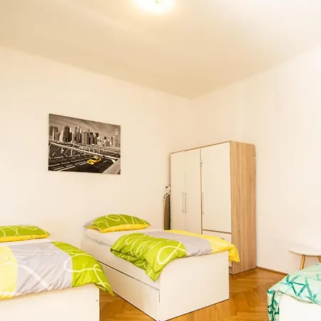 Raimond Apartment Ottakring Top 22 Vienna Exterior photo